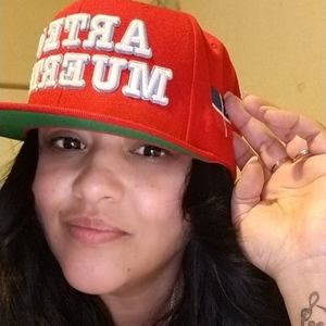 Meet your Posher, Juana